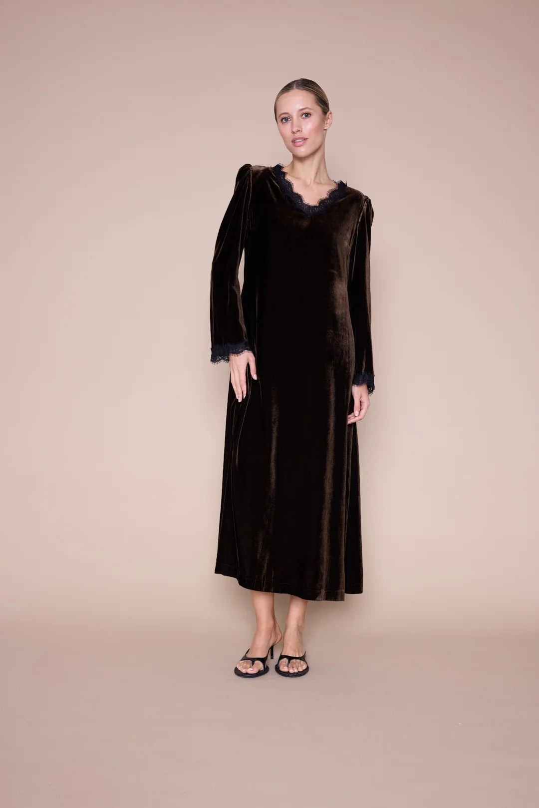 MAUD VELVET Kjole
