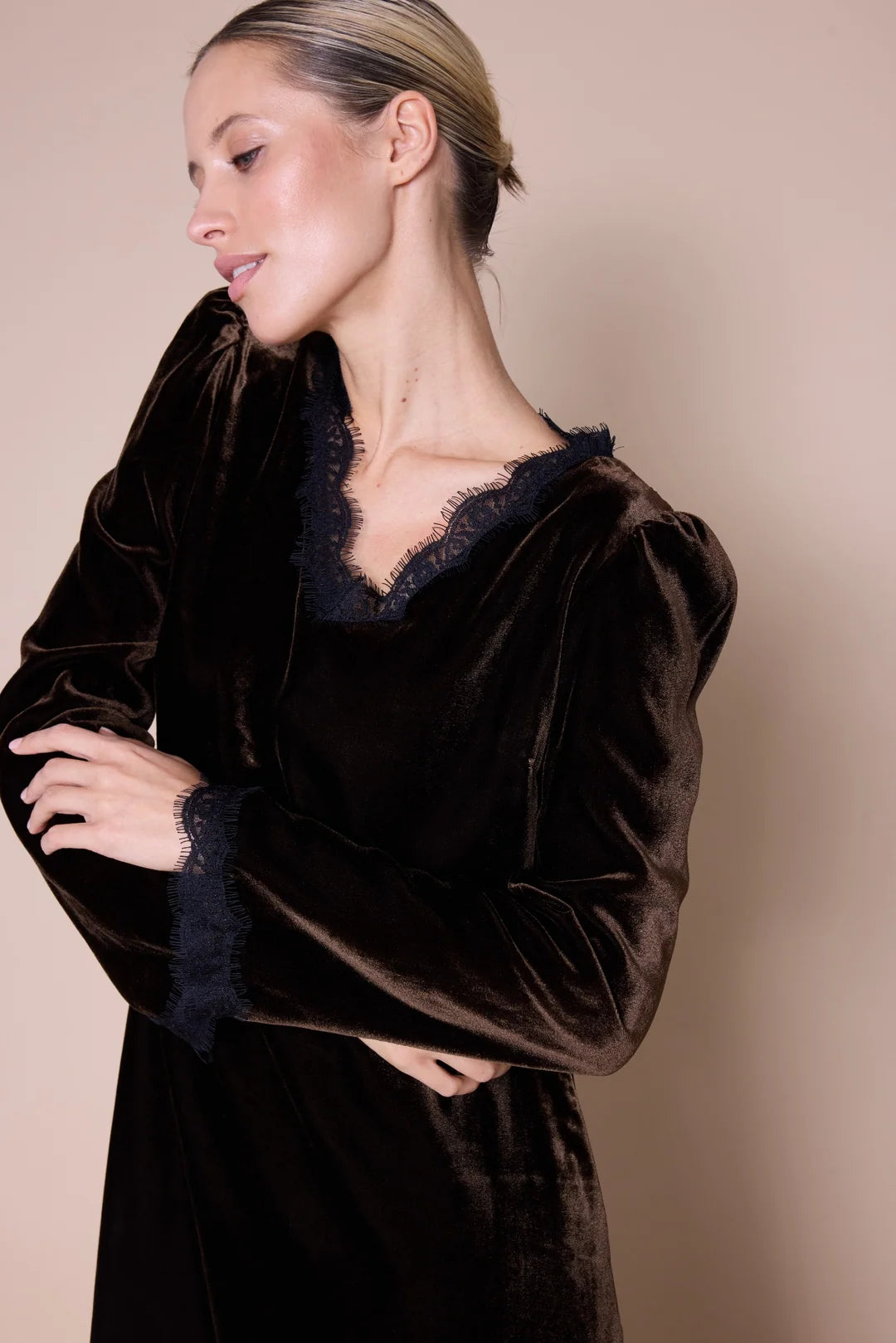 MAUD VELVET Kjole