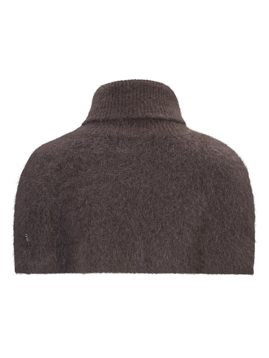 Sylvia Chunky Neck