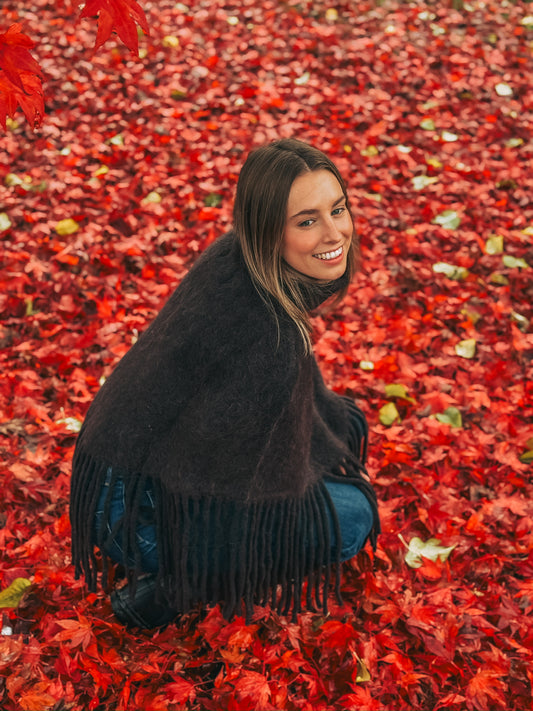 Nikola Chunky Poncho