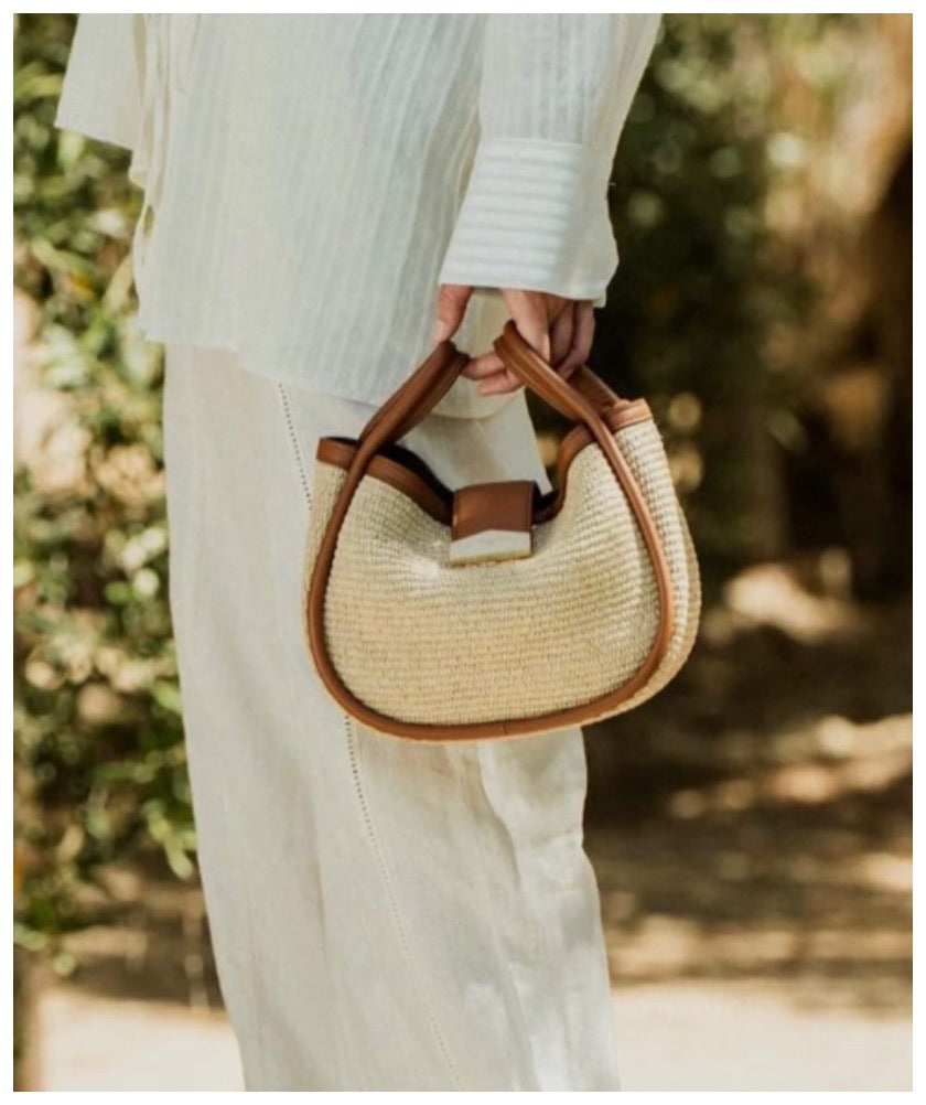 Flettet skulderveske i natur og camel